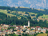 Dorf Cesuna