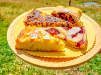 Apfelkuchen, Torte, Ricotta und Schokoladenkuchen und Strudel