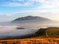 Malga Dosso di Sotto bei Sonnenuntergang in den Landschaften von Cima Larici