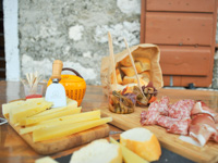 Asiago Dop Käseschneider und unterdrücktmalga Serona