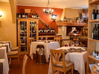 Gemütlicher Speisesaal des Restaurants Tre Fonti di Asiago