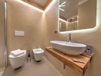 Modernes Badezimmer der Hütte Malga Campomulo
