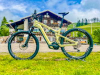 Focus Thron E-Bike vor dem Valmaron-Verleih