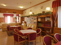 Hall albergo vescovi