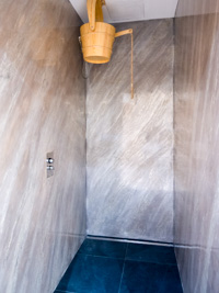 The emotional shower at the Villa Ciardi Spa