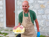 Alberto di Malga Mandrielle and his cutting board