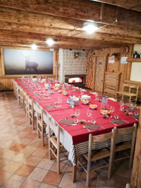 Large table at Agriturismo Malga Spill