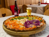 Pizza with fresh seasonal vegetables