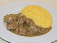 Veal morsels with porcini and polenta