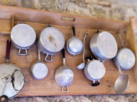 Wall decoration with old pots