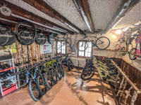interior e-bike garage rental refuge Valmaron