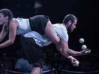 Compagnia Chalibares spettacolo di circo contemporaneo