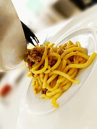 Warme und duftende Bigoli mit Entenragout