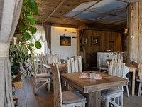  Der gemütliche Speisesaal des 3409ft Restaurants