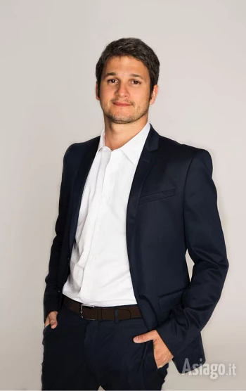 Luca Mazzucchelli psicologo e scrittore