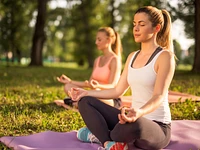 SUNSET YOGA sul Monte Zovetto - Cesuna, giovedì 18 luglio 2024