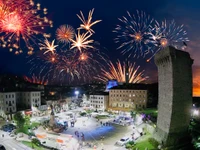 Party mit Musik und Feuerwerk von Ferragosto in Enego - 15. August 2023