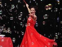 "Pettirossa Bubble Show e il suo Labollatorio" a Canove - sabato 27 luglio 2024