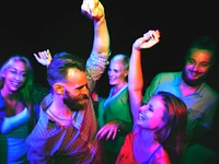 "Serata Giovani" con DJ Set - Canove, sabato 22 agosto 2026
