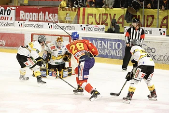 Partita Migross Supermercati Asiago Hockey vs HC Pustertal Wölfe