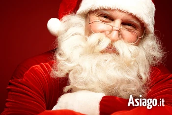 Babbo Natale aspetta tutti i bambini nella sua casetta ad Asiago