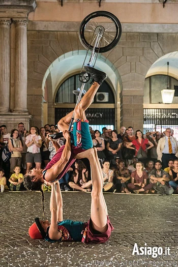 Cometa circus al CucuFestival 2023