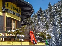 Die Pilzhütte in der winterlichen Atmosphäre