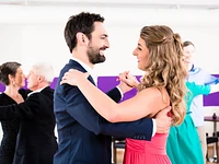 Lezione pratica di ballo sull