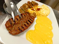 Il Piatto 3409ft Tosella, Wurst, Steinpilze und Polenta