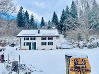 L'agriturismo nel bosco in inverno