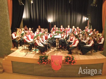 concerto di capodanno della banda musicale monte l