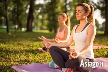 Yoga e respiro sull'Altopiano di Asiago