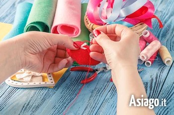 Mercatino di hobbistica a Canove di Roana Altopiano di Asiago