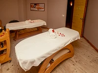 Wellness-Behandlungen in intimer Atmosphäre