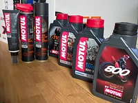 Lubrificanti e spray Motul disponibili da Free Time