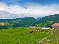 Malga Stenfle e il panorama circostante