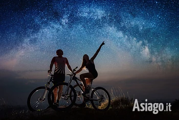 Notturna di San Lorenzo escursione in ebike sull'Altopiano di Asiago