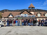 Foto di gruppo all'Aerporto Romeo Sartori di Asiago
