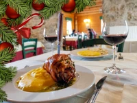 Christmas lunch at high altitude at Rifugio Campolongo - 25 December 2022