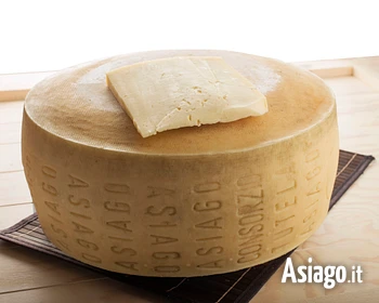 Formaggio Asiago DOP