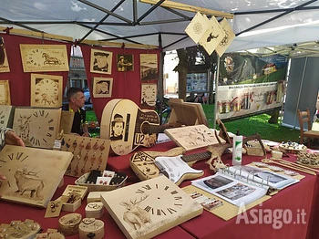 ghel hausar estate 2025 mercatino di artigianato a