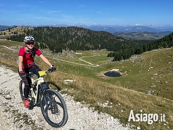 escursione in ebike sul monte lisser sull altopian