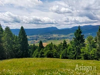 Panorama verso Asiago da Cima Ekar
