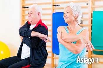 ginnastica dolce per adulti e anziani sull altopia