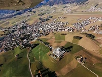 In volo sopra il Sacrario Militare di Asiago