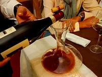 Wein dekantieren