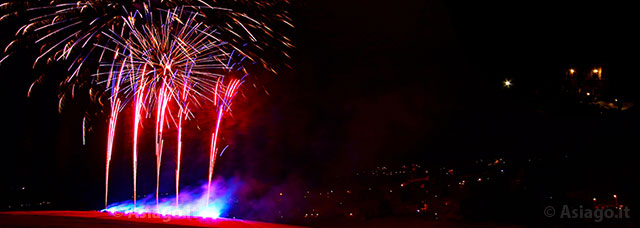 Spettacolo piromusicale Asiago Fiocchi di Luce