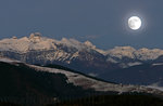 M'illumino di LUNA: Schneeschuhwandern Monte Verena GUIDES plateau, am Abend 3 März