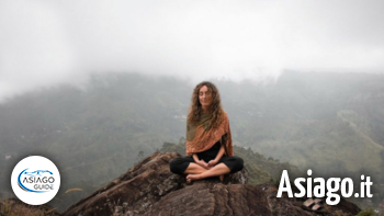 Yoga in malga no logo