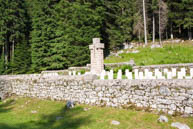 The cemetery Granezza war , in English territory
